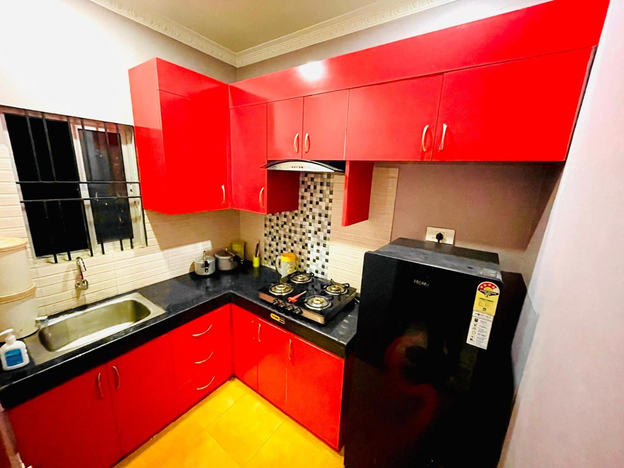 The Q3 Inn Guwahati Bagian luar foto